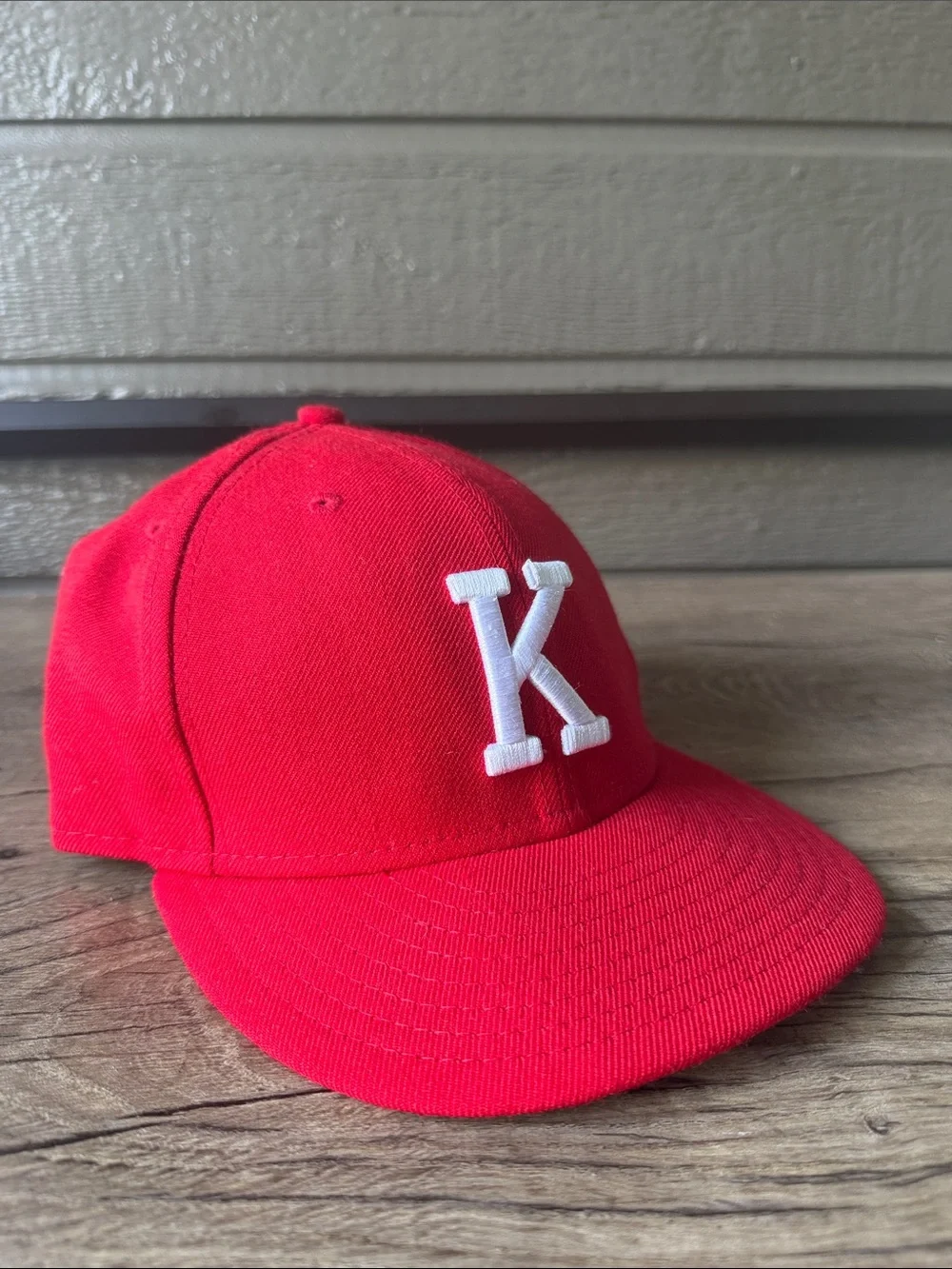 Kith x New Era Men’s Red Hat with White 'K' Logo size 7 5/8